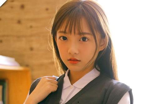 娱乐吃瓜酱女孩打车