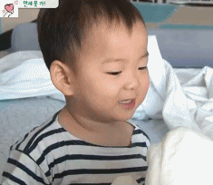 宋民国哭gif表情包,笑中带泪的童年回忆